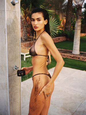 Kelly Gale