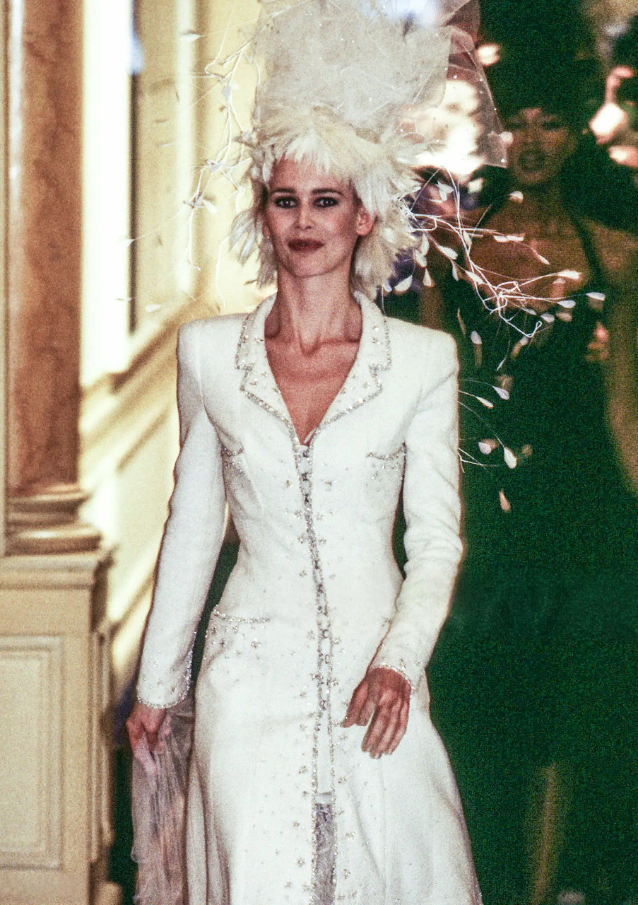 Claudia Schiffer