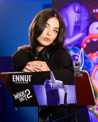 Deva Cassel
