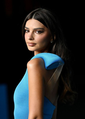 Emily Ratajkowski