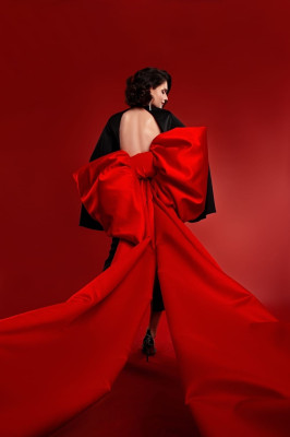 Anna Azarova