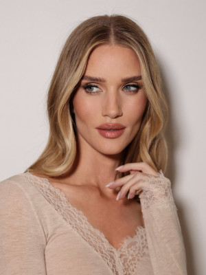 Rosie Huntington-Whitely