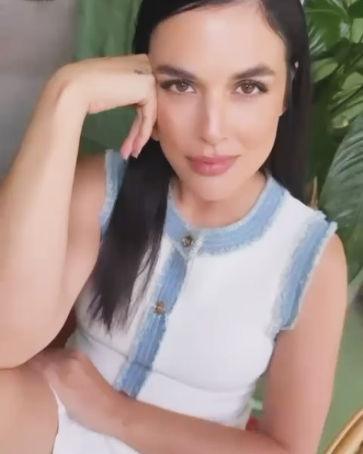 Adriana Ugarte instagram post 784749