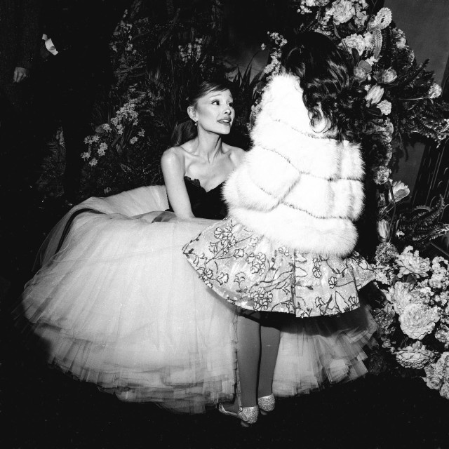 Ariana Grande instagram post 791411