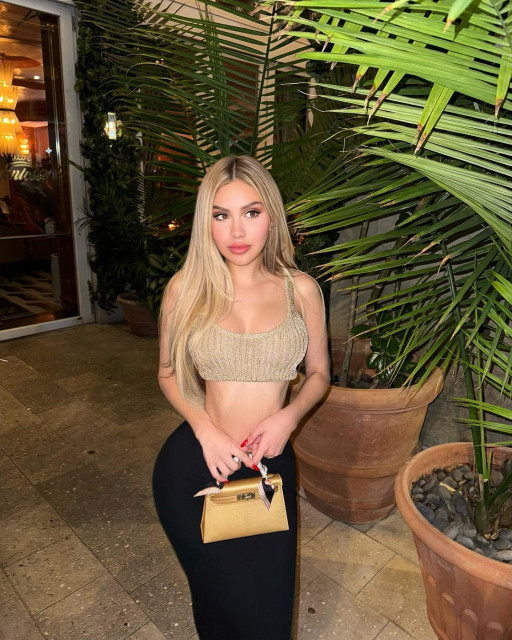 Alexa Dellanos instagram post 778125