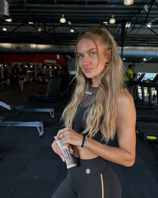 Alice Schmidt instagram post 779147