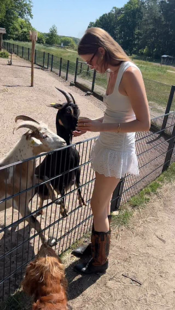 Alisa Ahmann instagram post 785595