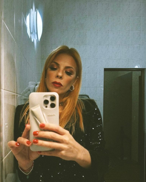 Anastasia Stockaya instagram post 772651
