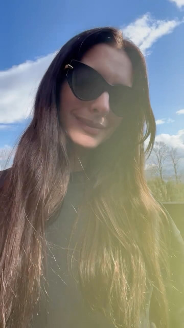 Anne Hathaway instagram post 782441