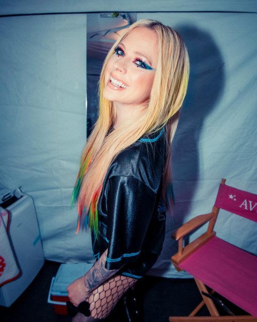 Avril Lavigne instagram post 785849