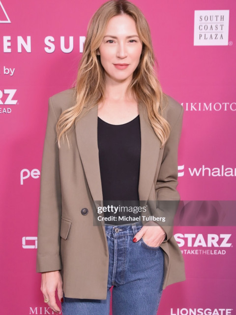 Beth Riesgraf instagram post 793055