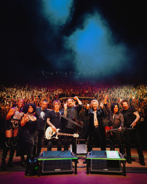 Billy Idol instagram post 788536