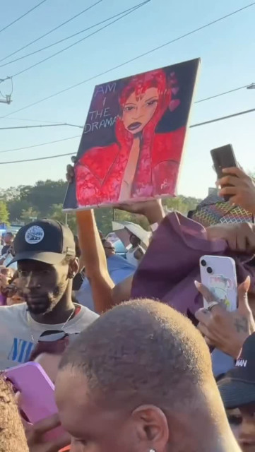 Cardi B instagram post 791072