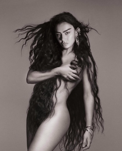 Charli XCX instagram post 790511