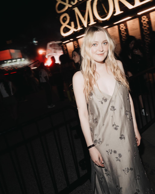 Dakota Fanning instagram post 784756