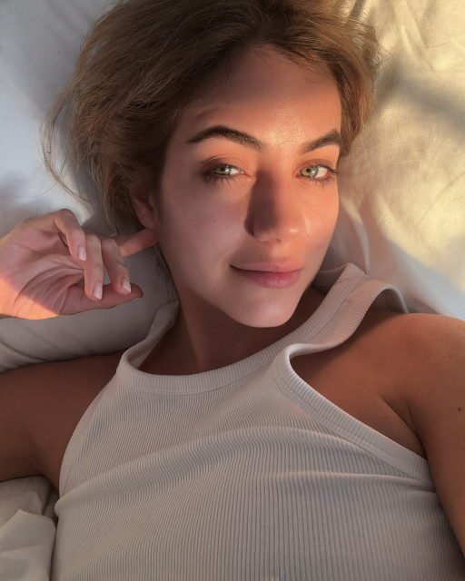 Ela Velden instagram post 777718
