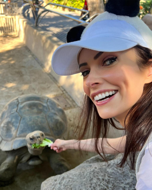 Elizabeth Tulloch instagram post 771935