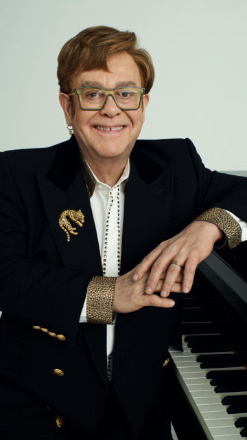Elton John instagram post 787626