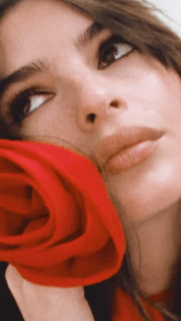 Emily Ratajkowski instagram post 784984