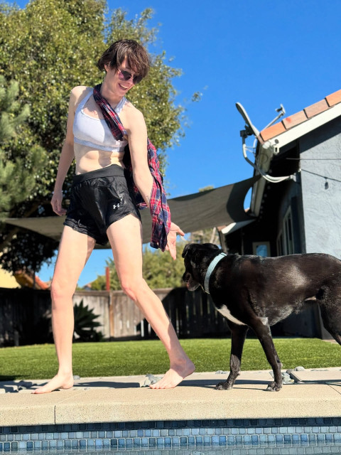 Emma Dumont instagram post 790318