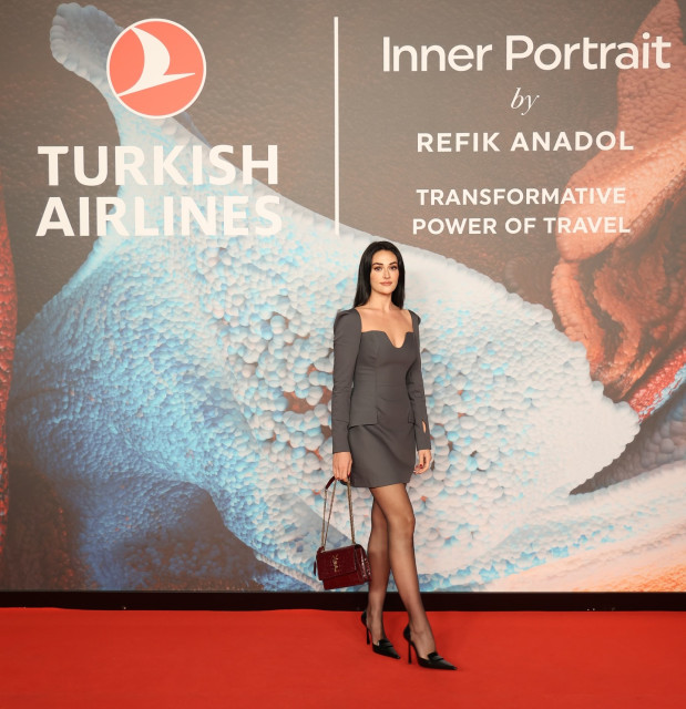 Esra Bilgic instagram post 776783