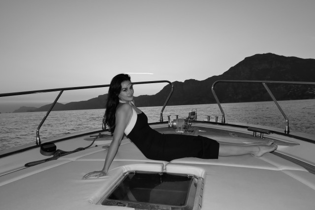 Esra Bilgic instagram post 777543
