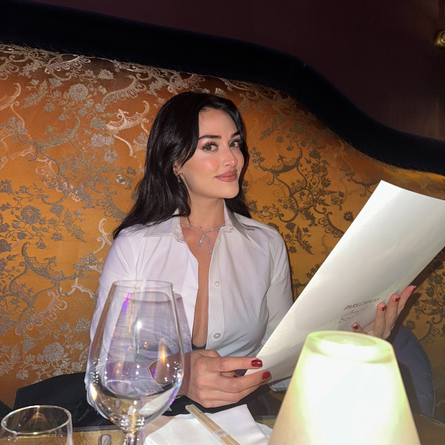 Esra Bilgic instagram post 779101