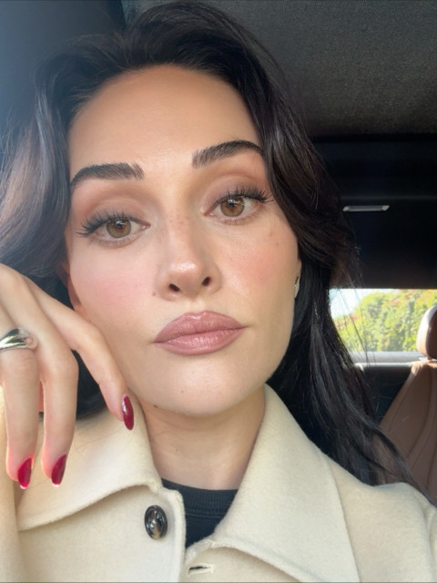 Esra Bilgic instagram post 790526