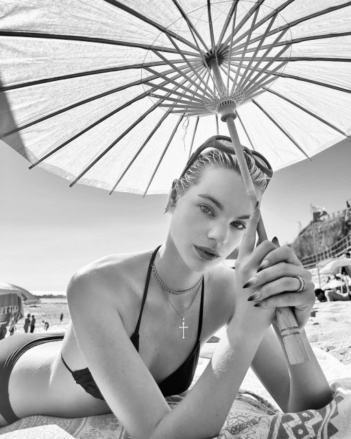 Estella Boersma instagram post 770196