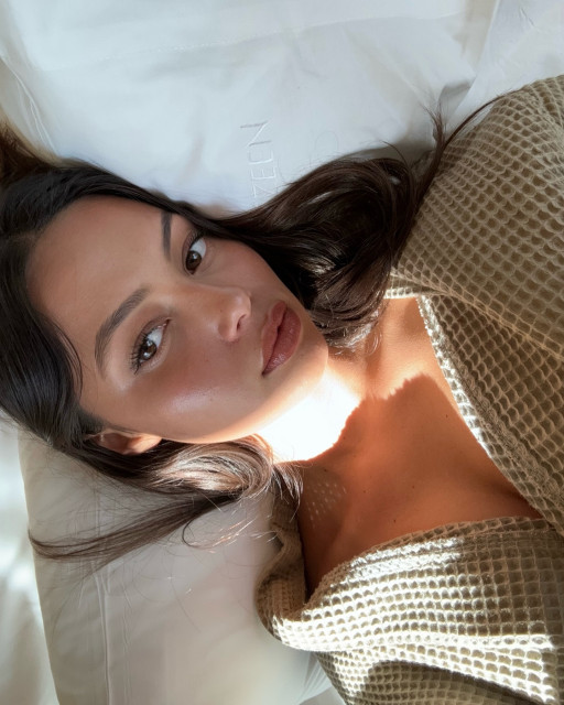 Fiona Barron instagram post 780007