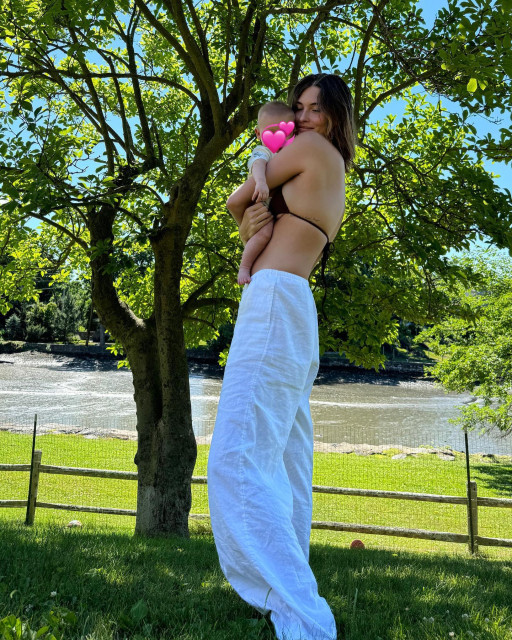 Grace Elizabeth instagram post 768744