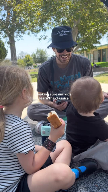 Grant Gustin instagram post 786589