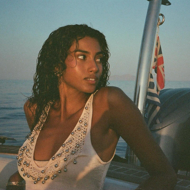 Imaan Hammam instagram post 777003