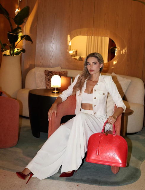 Jasmine Tosh instagram post 790648