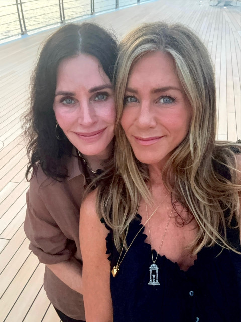 Jennifer Aniston instagram post 787749