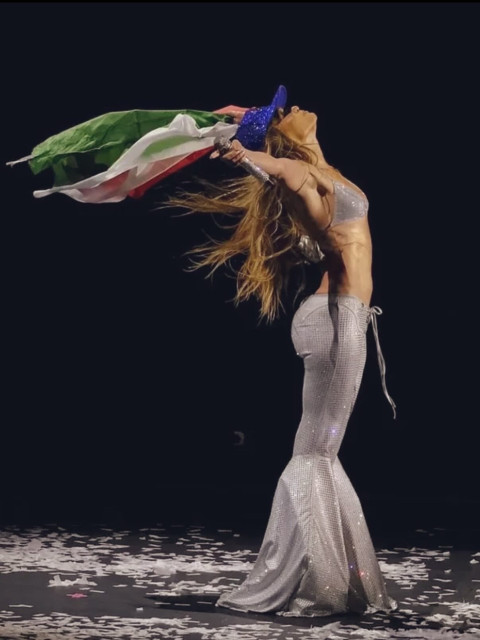 Jennifer Lopez instagram post 786606