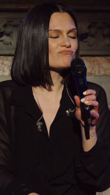 Jessie J instagram post 790073