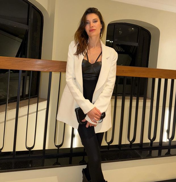 Julia Pereira instagram post 777213