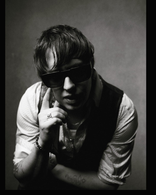 Julian Casablancas instagram post 765895