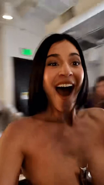 Kylie Jenner instagram post 788164