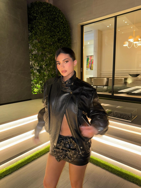 Kylie Jenner instagram post 789574