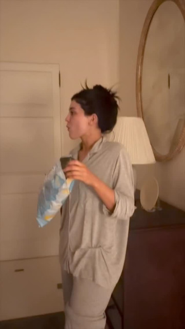 Kylie Jenner instagram post 790923