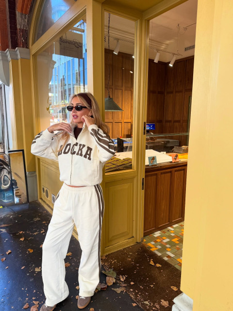 Laura Anderson instagram post 787773