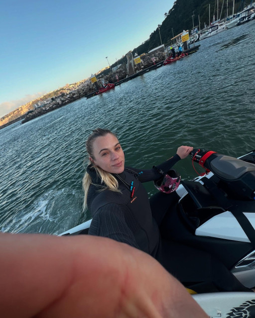 Laura Crane instagram post 777033