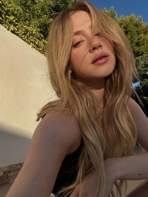 Lili Reinhart instagram post 789625