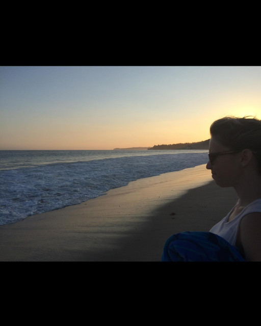 Lili Simmons instagram post 771653