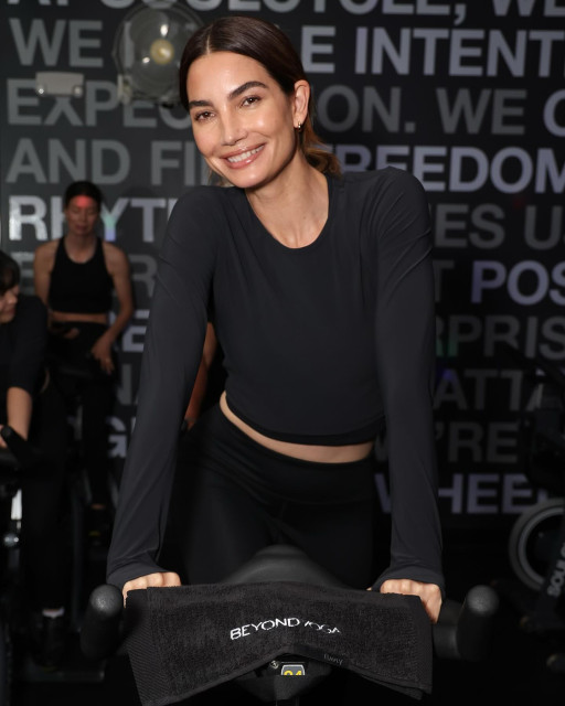 Lily Aldridge instagram post 763226