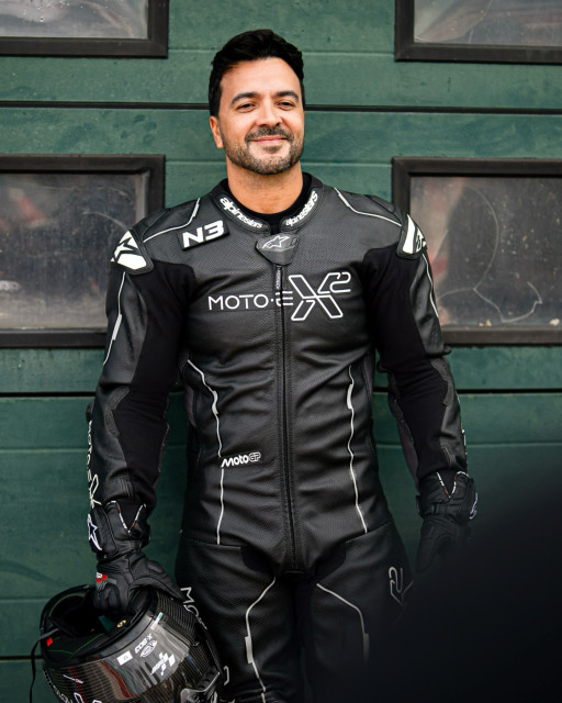 Luis Fonsi instagram post 789005