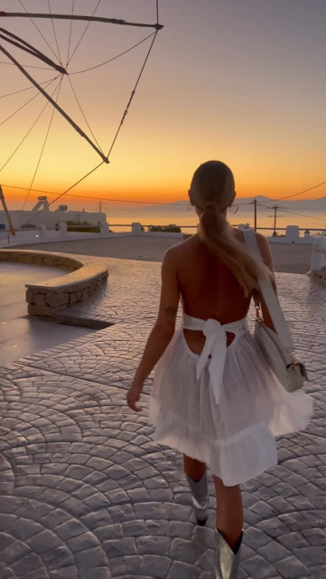 Megan Barton Hanson instagram post 790325