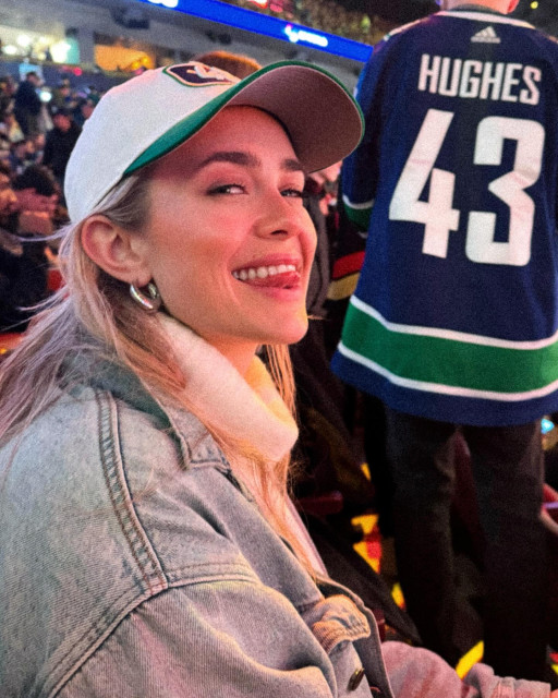 Melissa Roxburgh instagram post 775552